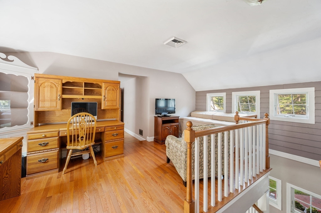 477 Webster Street Marshfield, MA 02050 - Photo 22 of 41