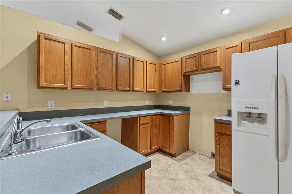 11619 Summit Rock Court Parrish, FL 34219 - Photo 14 of 36