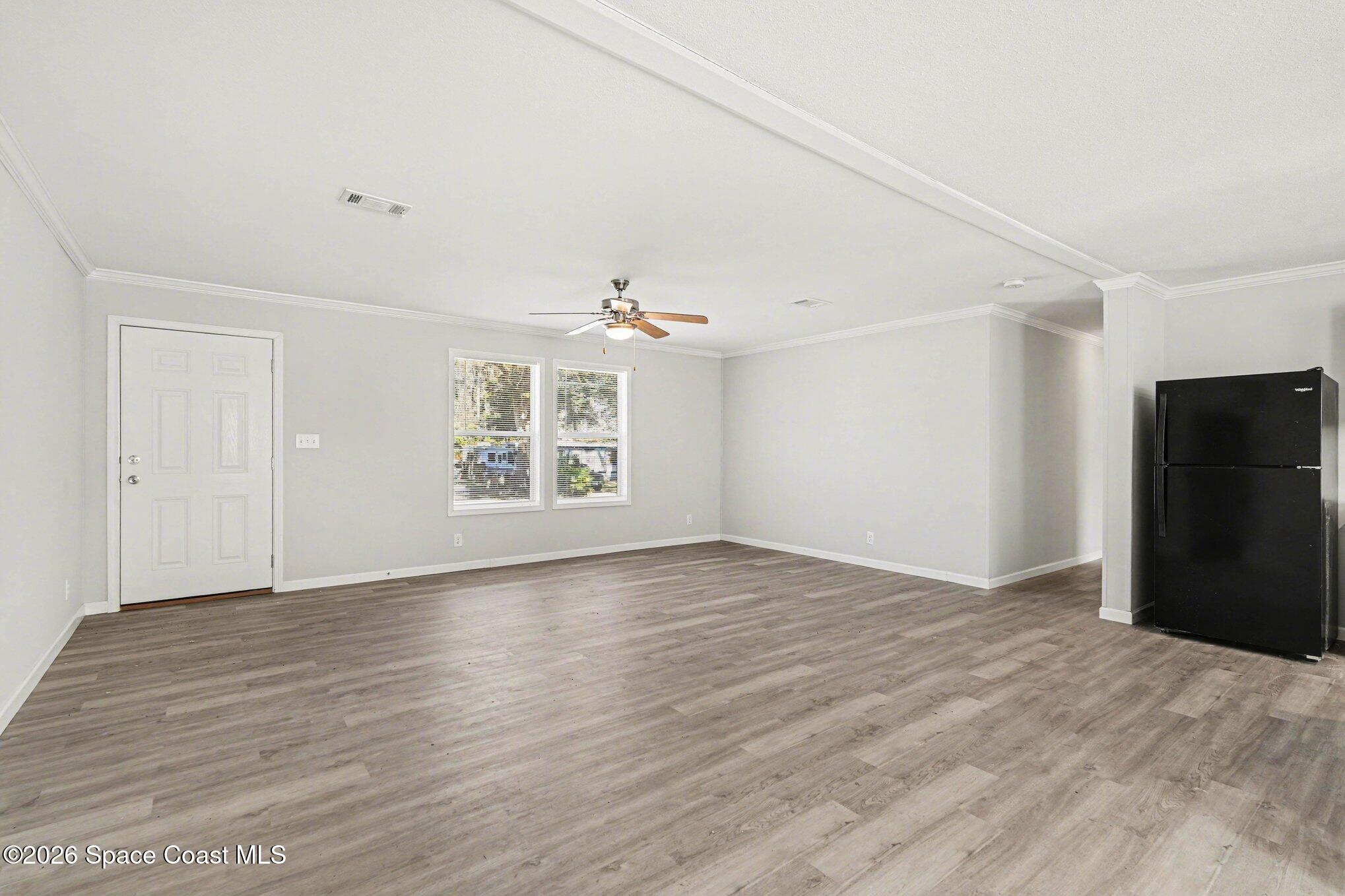 23950 Bass Road Astor, FL 32102 - Photo 5 of 15 003_file_1831