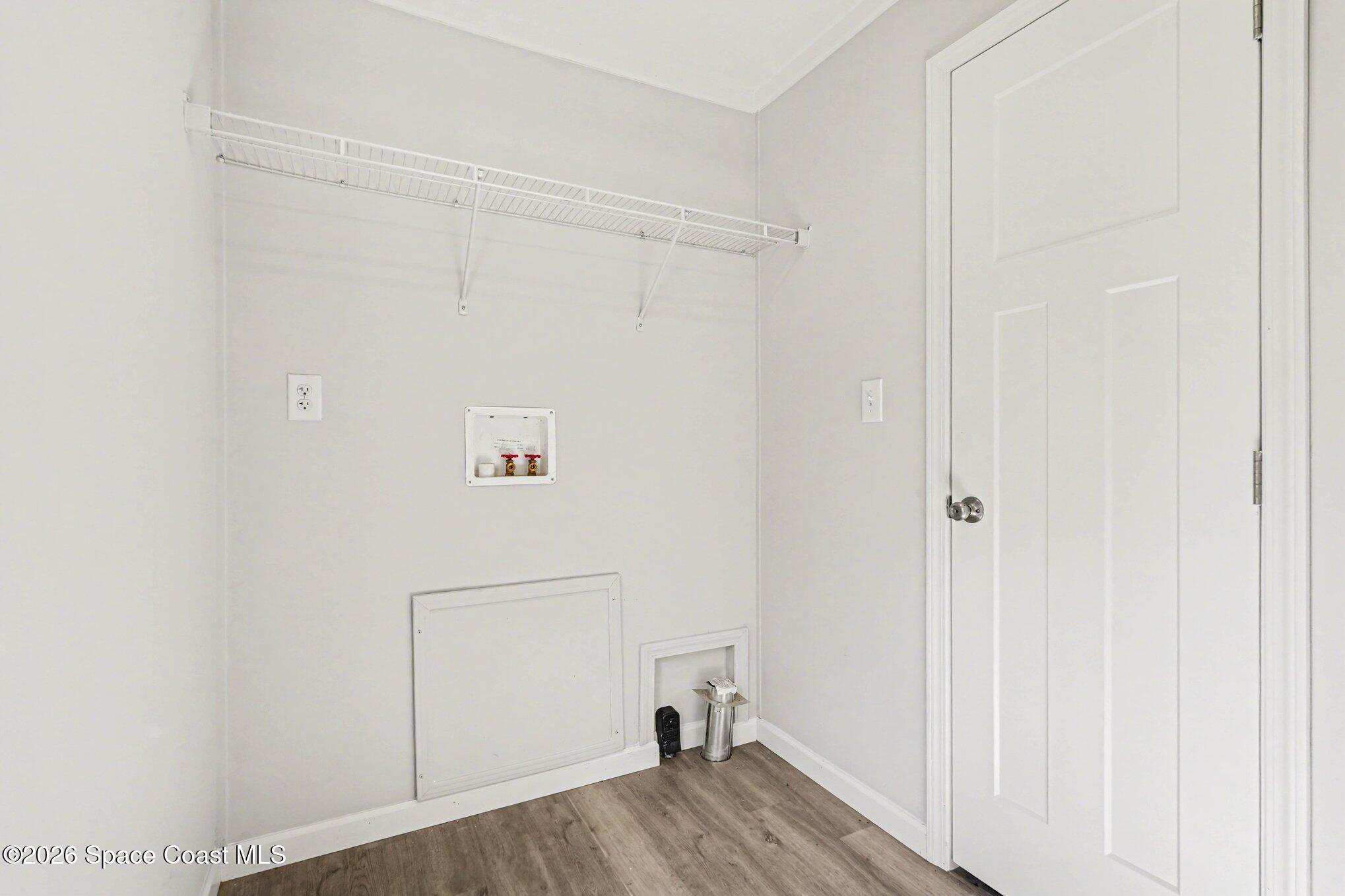 23950 Bass Road Astor, FL 32102 - Photo 10 of 15 014_file_9799