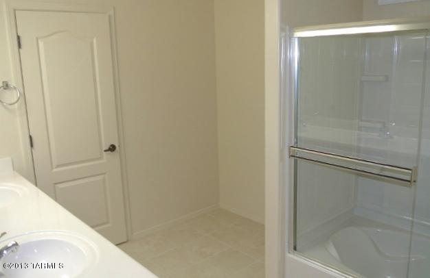 4249 North Golden Ridge Lane Tucson, AZ 85718 - Photo 9 of 17
