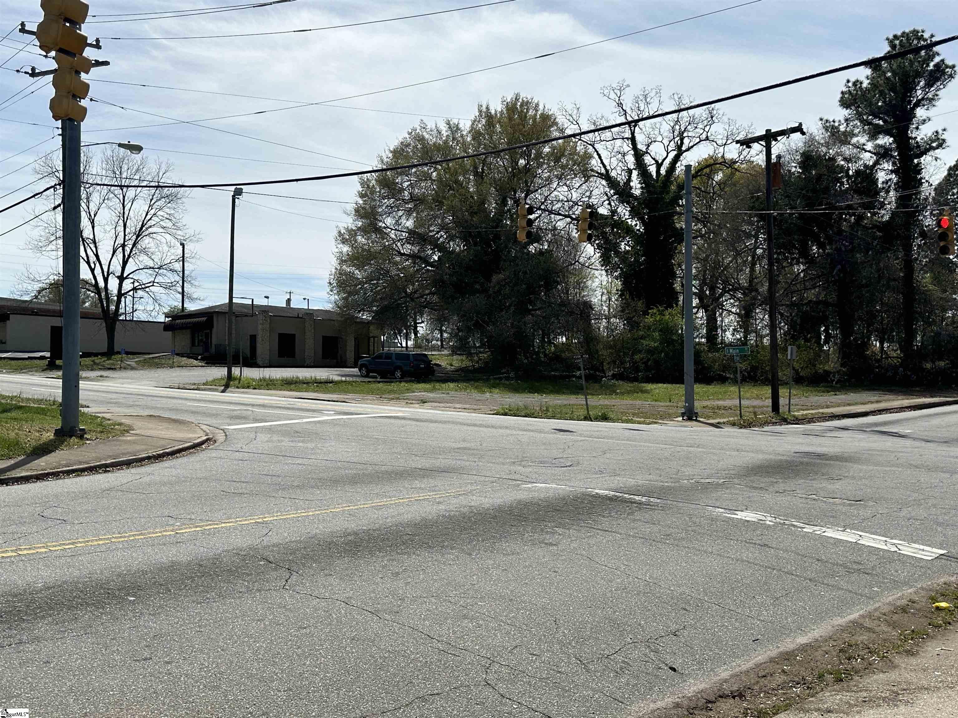 1002 South Main Street Anderson, SC 29624 - Photo 2 of 8
