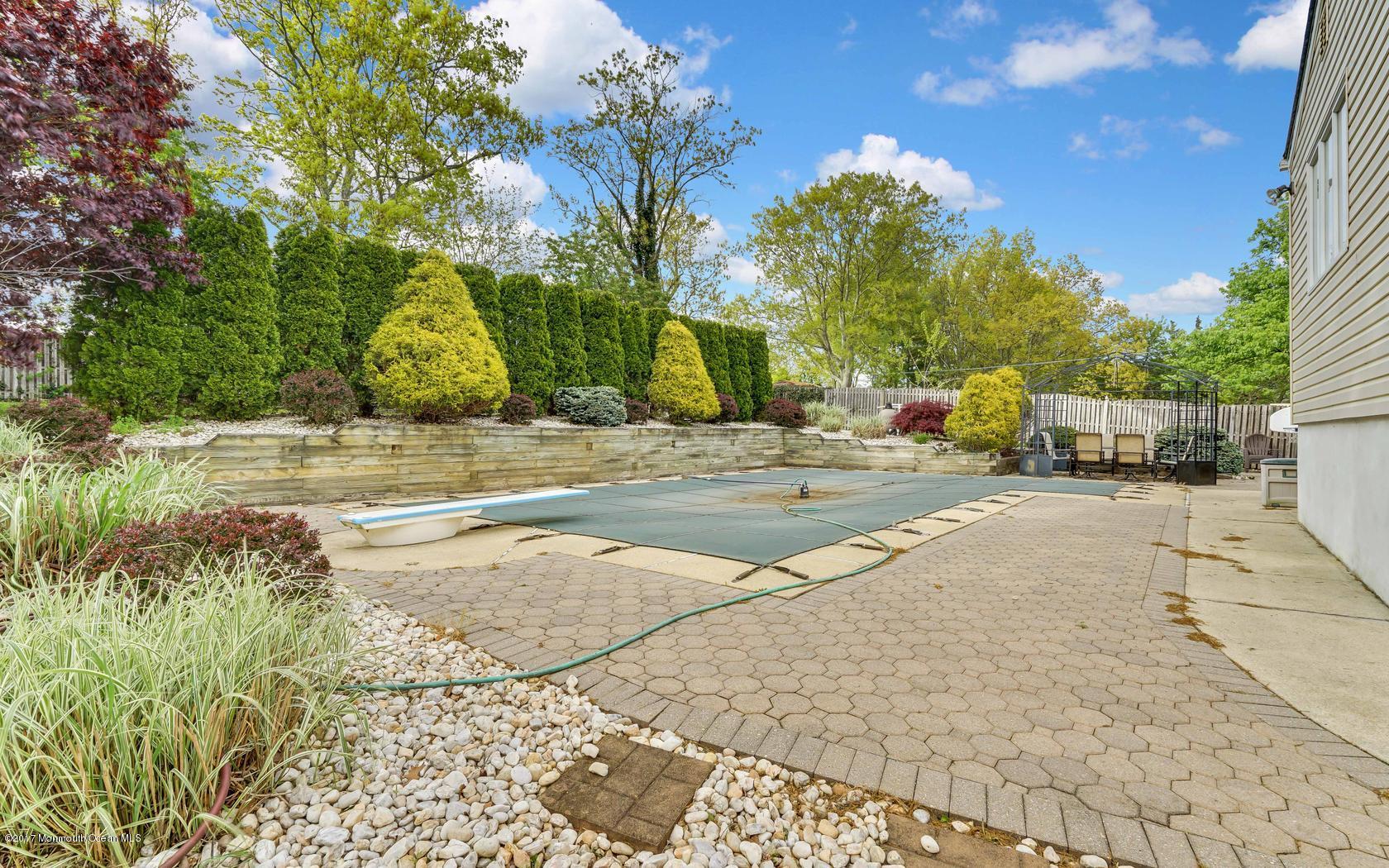 65 Salem Hill Road Howell, NJ 07731 - Photo 27 of 31 afbc6484b4f66aed6a037f5eb54fef44
