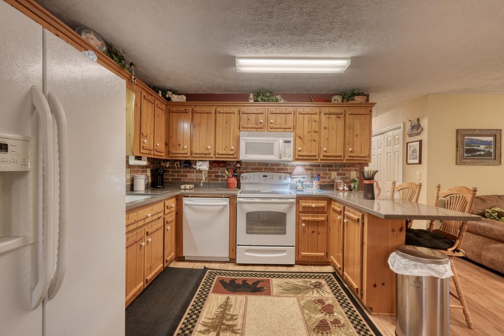 2284 Lovingood Road Hiawassee, GA 30546 - Photo 8 of 28 Gallery Image 8