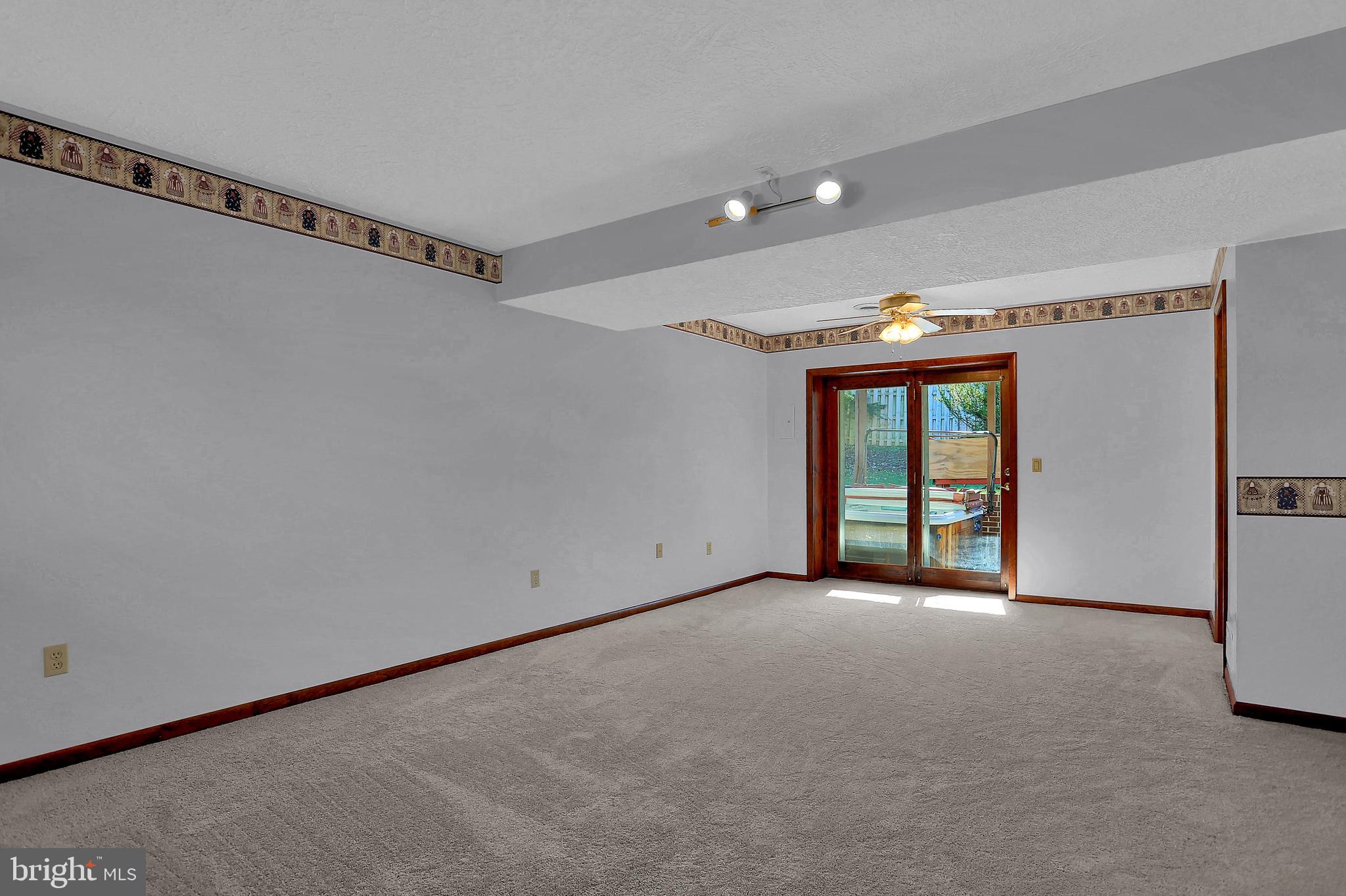 2556 Onyx Road York, PA 17408 - Photo 22 of 33 Gallery Image 22