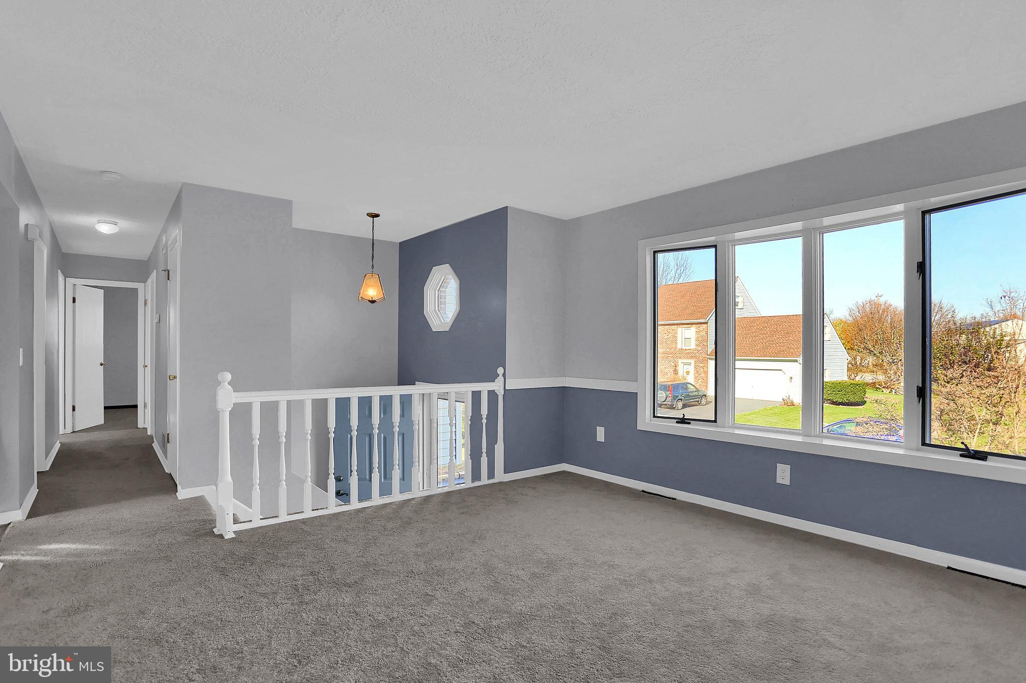 2556 Onyx Road York, PA 17408 - Photo 4 of 33 Gallery Image 4
