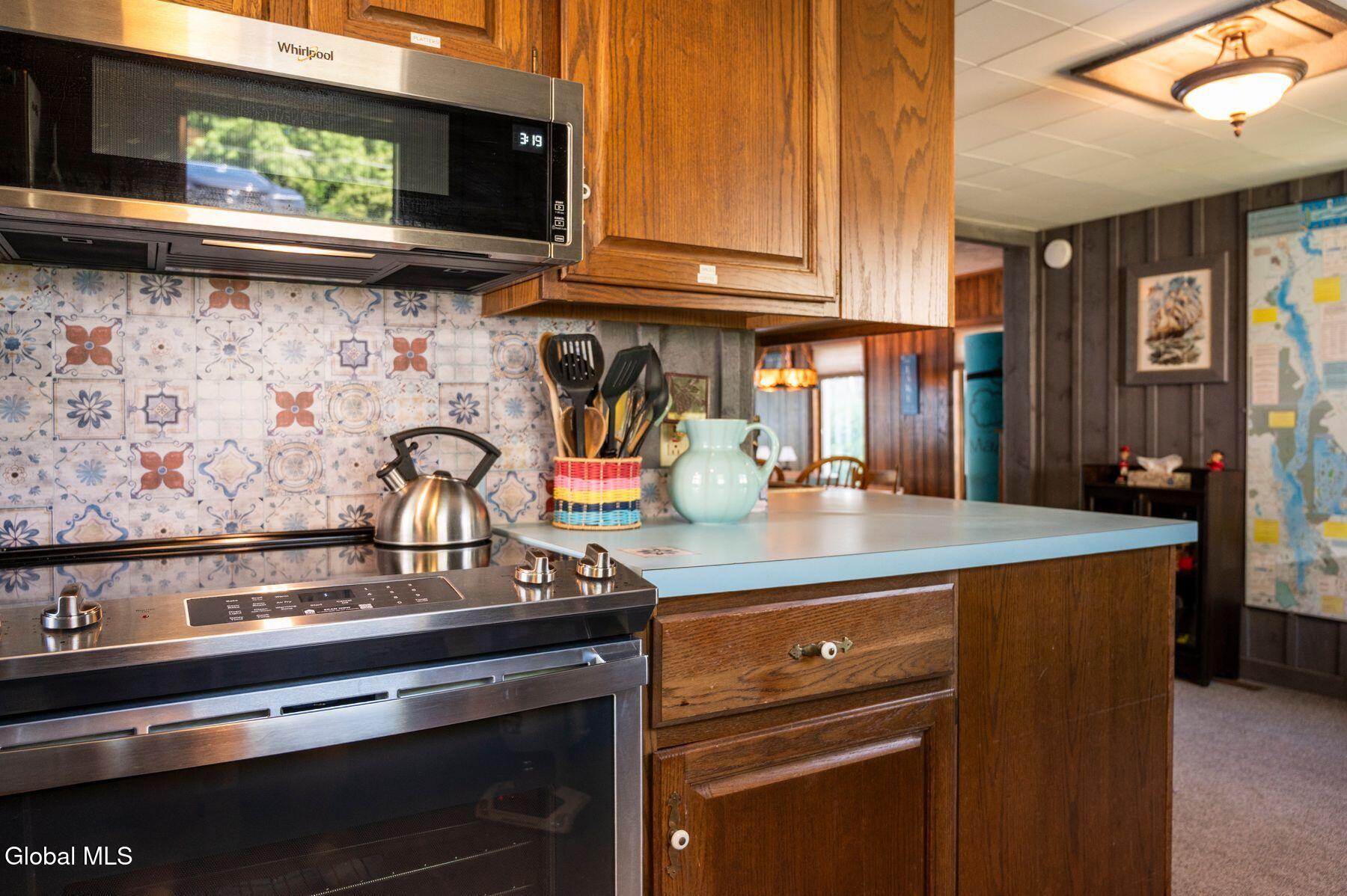 366 Cleverdale Road Queensbury, NY 12804 - Photo 9 of 61 photo_online_009