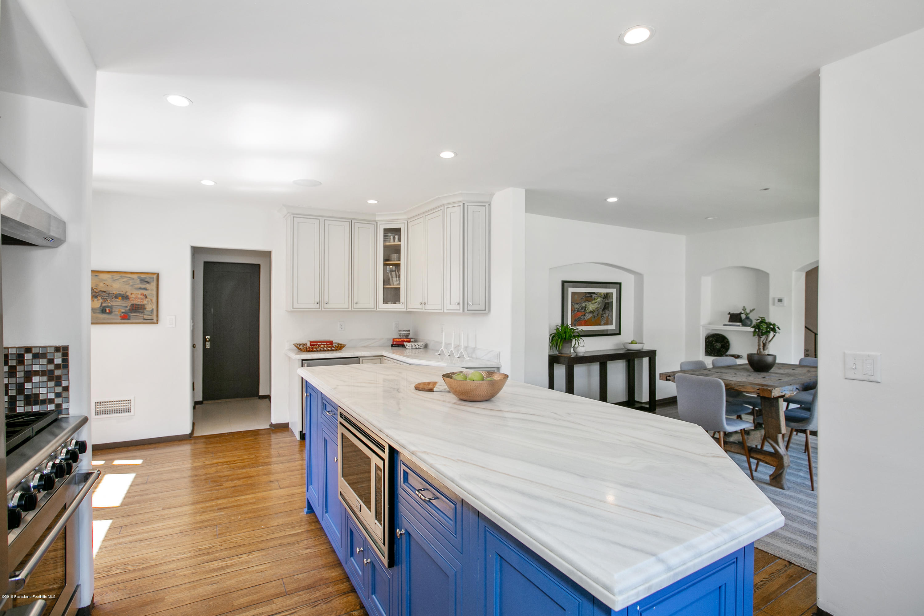 1704 Meadowbrook Road Altadena, CA 91001 - Photo 8 of 28 9