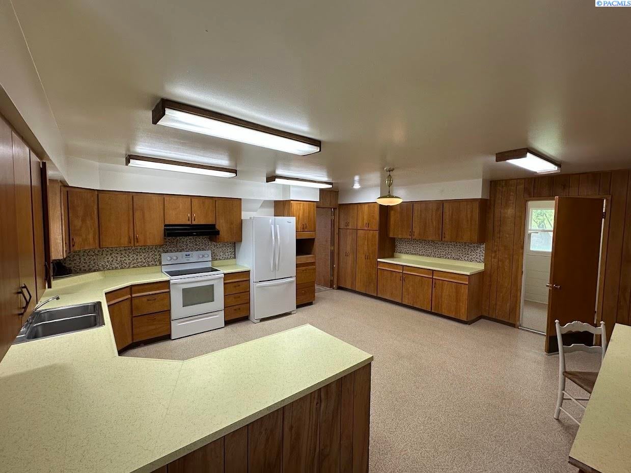 1308 East Weber Road Ritzville, WA 99169 - Photo 5 of 37 Gallery Image 5