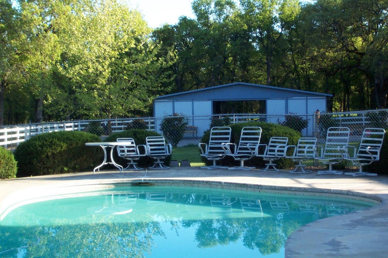 7917 Silver Bridge Road Palo Cedro, CA 96073 - Photo 2 of 6 pool and barn