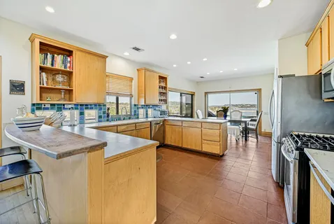 $899,000 | 840 Windy Shores Loop, Spicewood, TX 78669