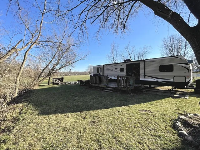 $64,992 | 24-22 Woodhaven Lakes, Sublette, IL 61367