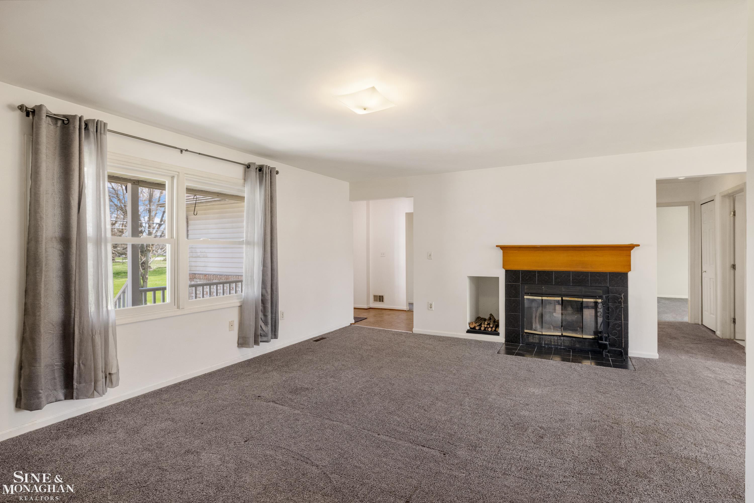 8250 Hannan Road Wayne, MI 48184 - Photo 9 of 29 50172214-1115080b-2fc3-4497-a81c-ec6f4f9a20d9.JPG