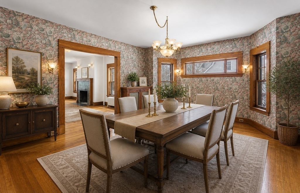 61 Cleveland Street Holyoke, MA 01040 - Photo 13 of 38