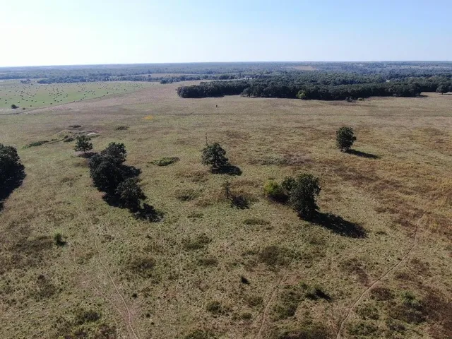 $2,665,000 | 725 South S Road, Stockton, MO 65785