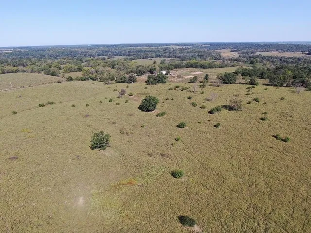 $2,665,000 | 725 South S Road, Stockton, MO 65785