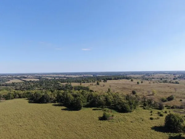 $2,050,000 | 725 South S Road, Stockton, MO 65785