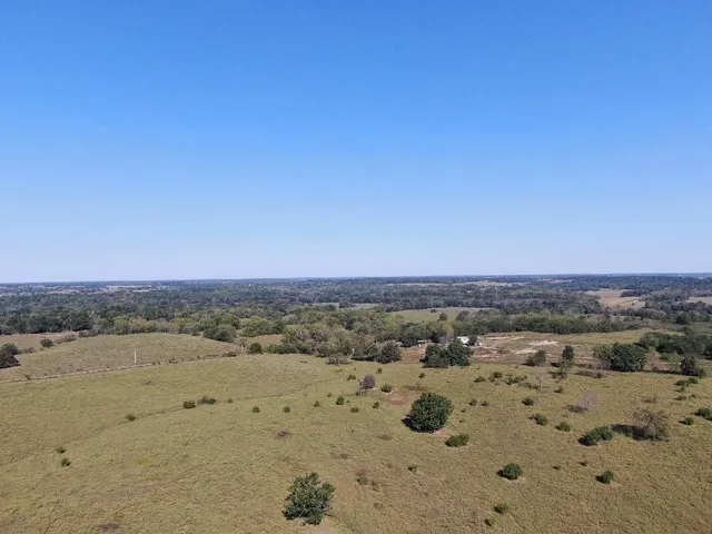 $2,665,000 | 725 South S Road, Stockton, MO 65785