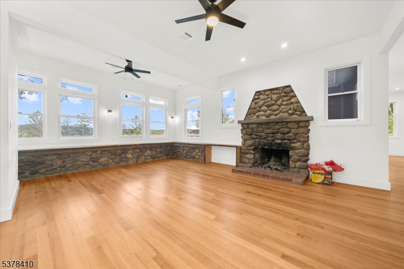 48 Norris Road Denville, NJ 07834 - Photo 7 of 33
