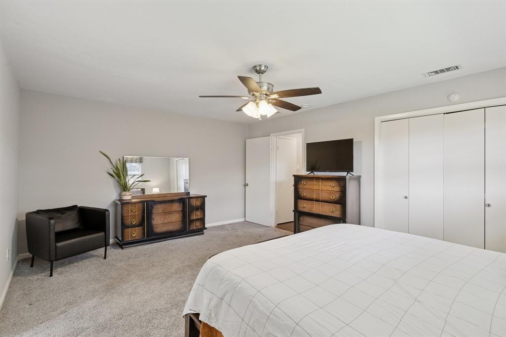 1501 Austrian Road Grand Prairie, TX 75050 - Photo 20 of 40