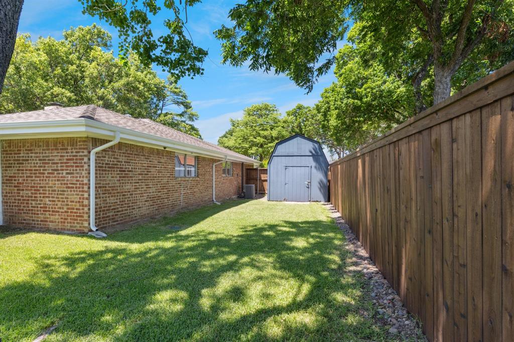 1501 Austrian Road Grand Prairie, TX 75050 - Photo 39 of 40 Back/Side Yard