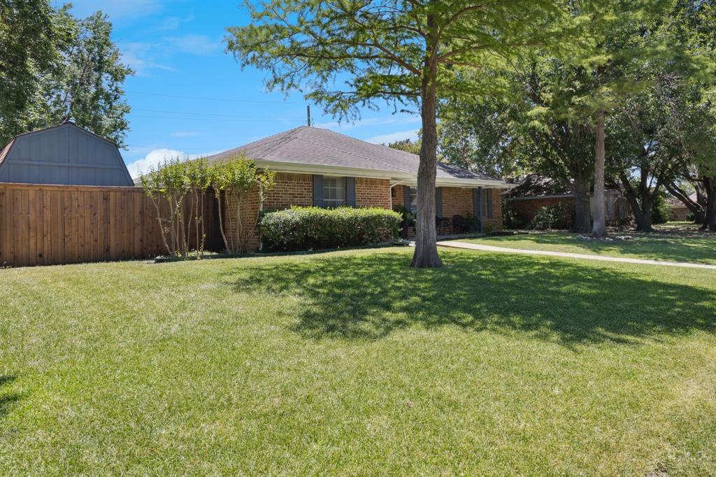 1501 Austrian Road Grand Prairie, TX 75050 - Photo 4 of 40