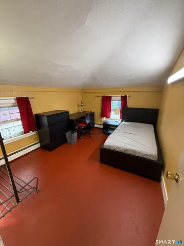 $2,450 | 389 Orange Street, New Haven, CT 06511