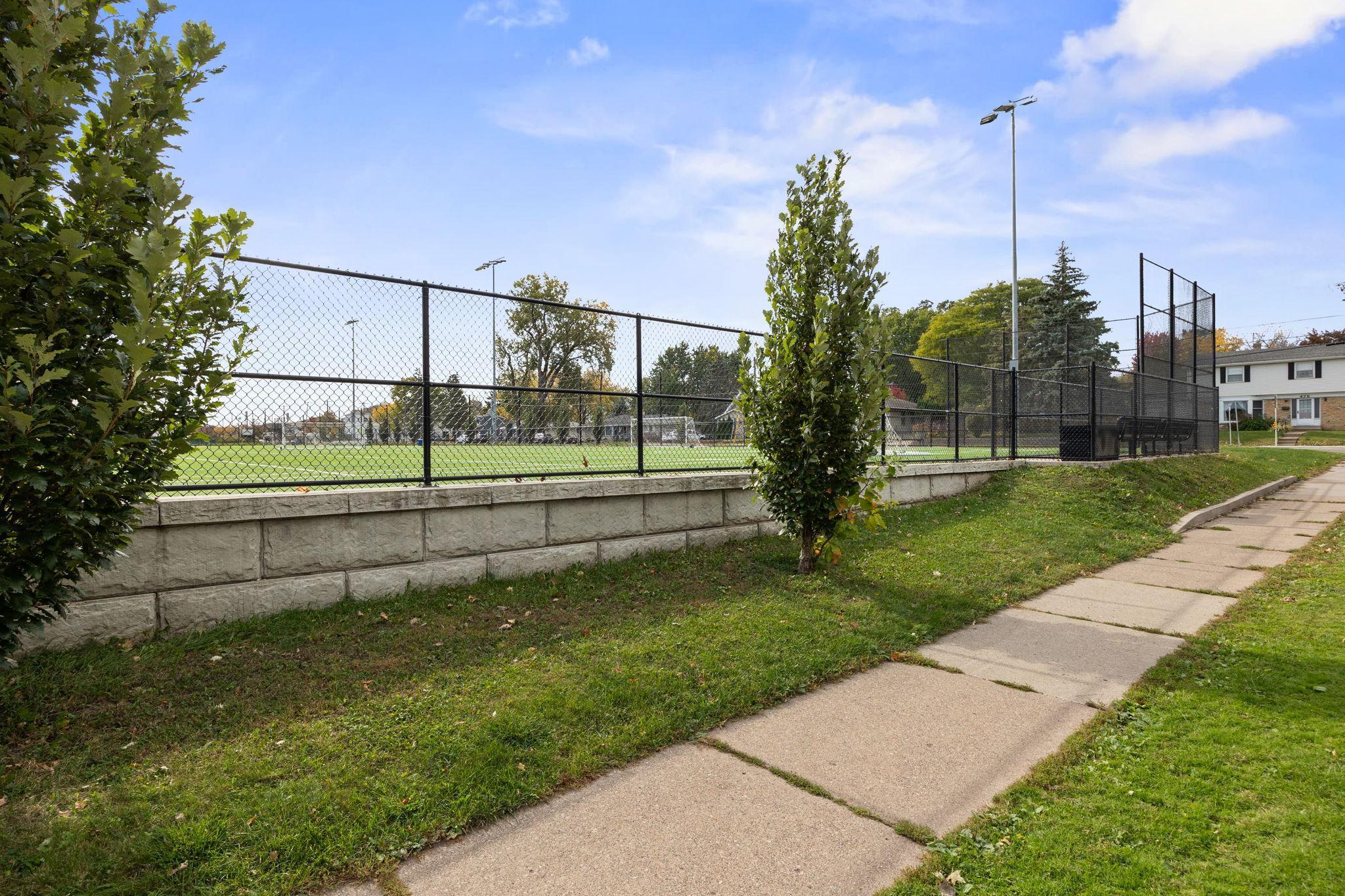 2029 Conway Street St. Paul, MN 55119 - Photo 18 of 18