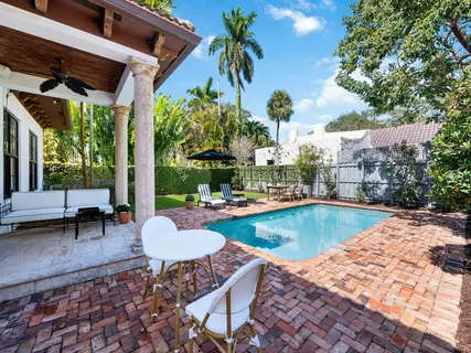 $2,600,000 | 1125 Southeast 8th Street, Fort Lauderdale, FL 33301