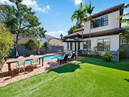 $2,600,000 | 1125 Southeast 8th Street, Fort Lauderdale, FL 33301