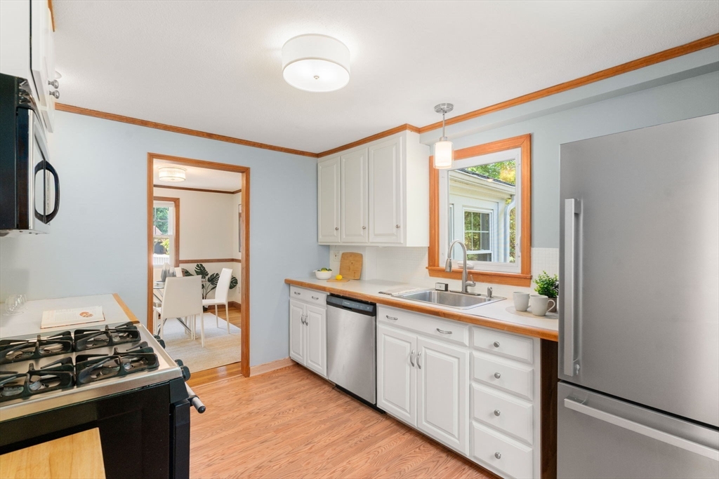 17 Myopia Road Boston, MA 02136 - Photo 12 of 27