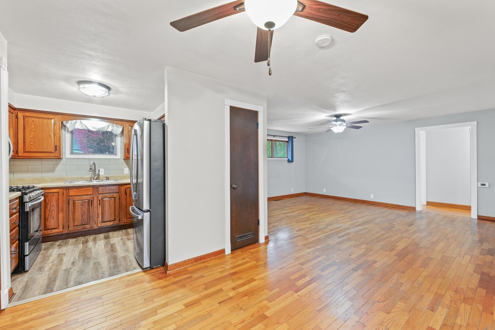 911 South Longview Road Monticello, IL 61856 - Photo 10 of 28 a view of empty room with wooden floor