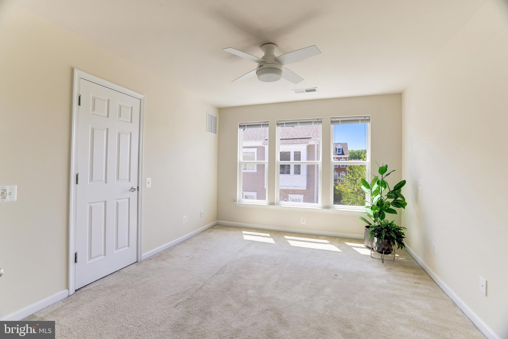 9481 Canonbury Square Fairfax, VA 22031 - Photo 12 of 27 Primary Suite w/ walk-in closet