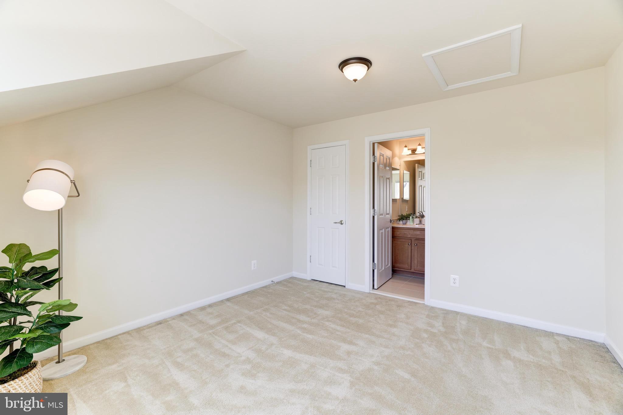 9481 Canonbury Square Fairfax, VA 22031 - Photo 19 of 27 Spacious Bedroom 3 w/ ensuite bath