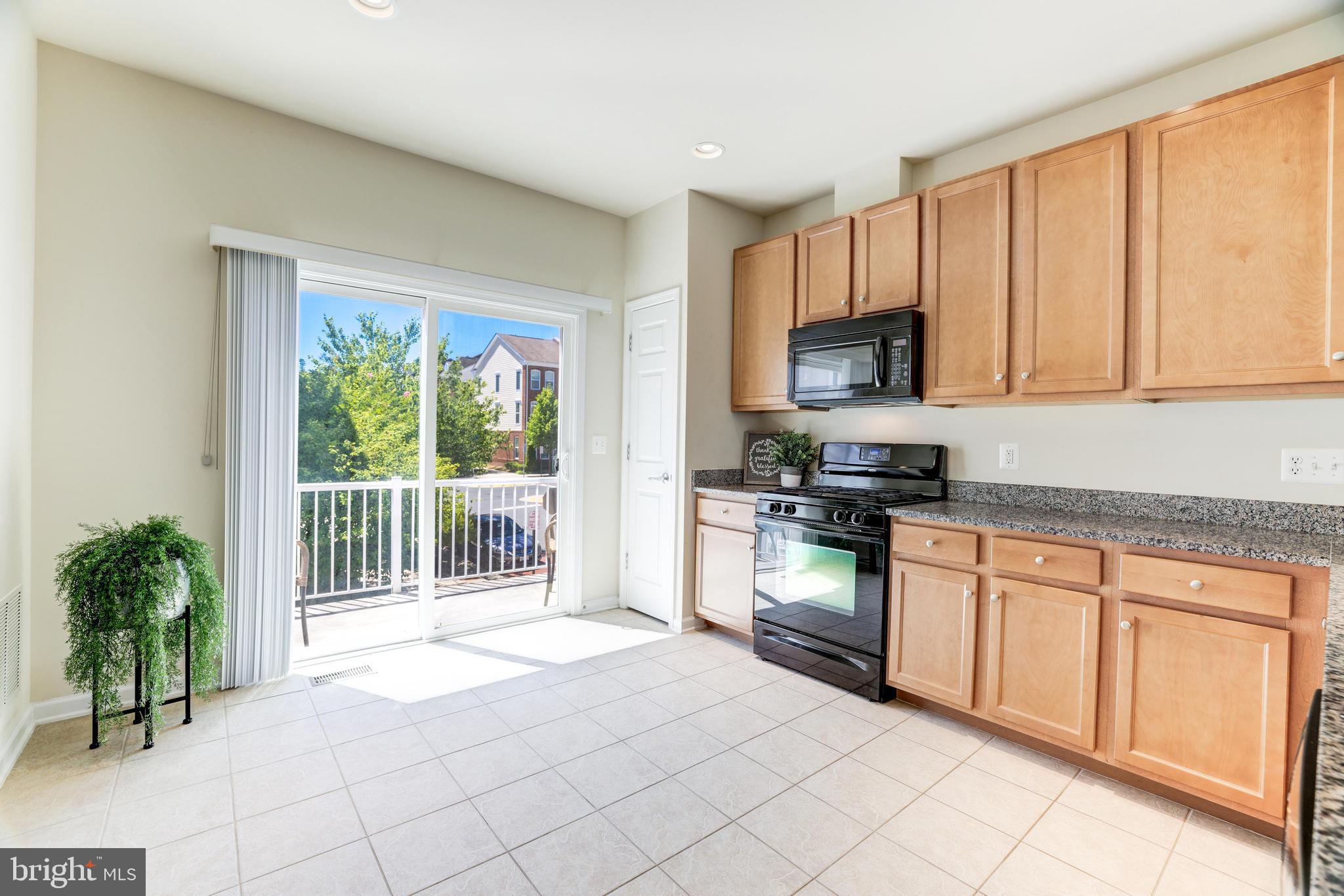 9481 Canonbury Square Fairfax, VA 22031 - Photo 4 of 27 Access to your private balcony