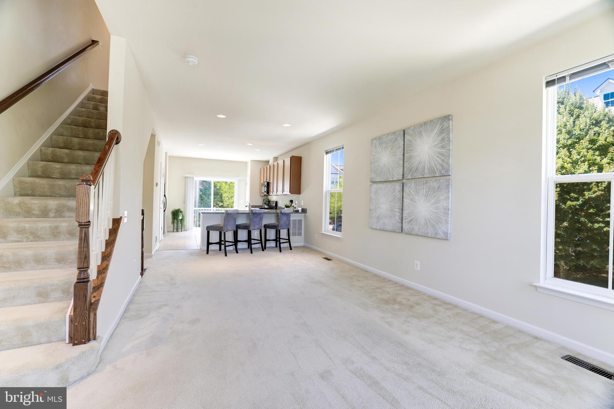 9481 Canonbury Square Fairfax, VA 22031 - Photo 8 of 27 Dining Room/Living Room