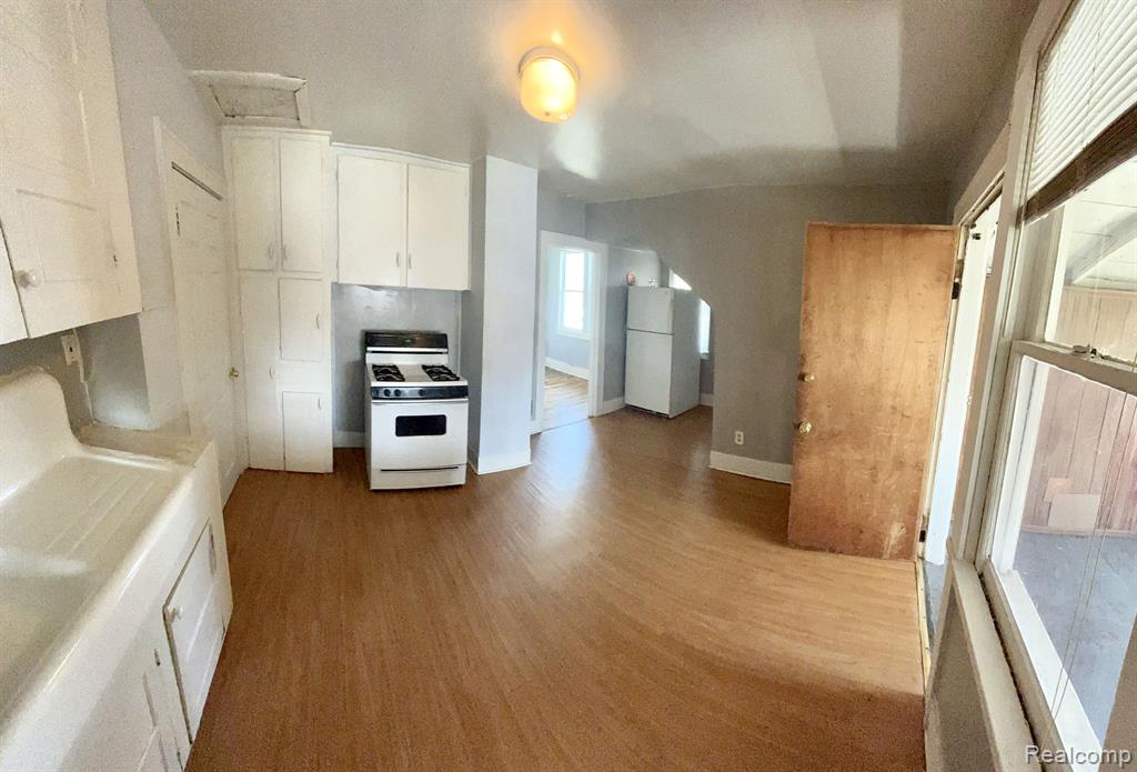 7544 Theut Avenue Warren, MI 48091 - Photo 12 of 16