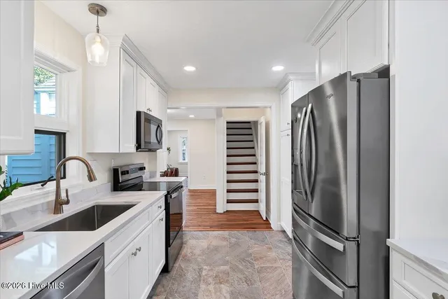 $458,000 | 240 East Ohio Avenue, Southern Pines, NC 28387