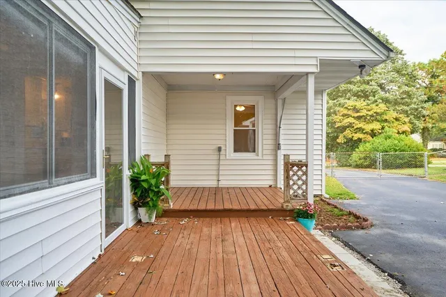 $458,000 | 240 East Ohio Avenue, Southern Pines, NC 28387