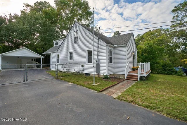 $458,000 | 240 East Ohio Avenue, Southern Pines, NC 28387