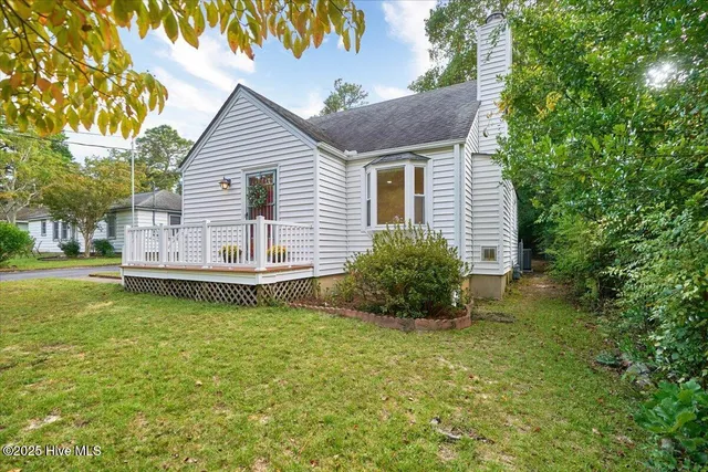 $458,000 | 240 East Ohio Avenue, Southern Pines, NC 28387