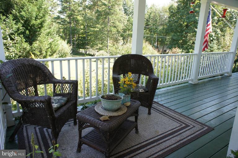 10481 Cliff Mills Road Marshall, VA 20115 - Photo 2 of 30 Exterior (General)