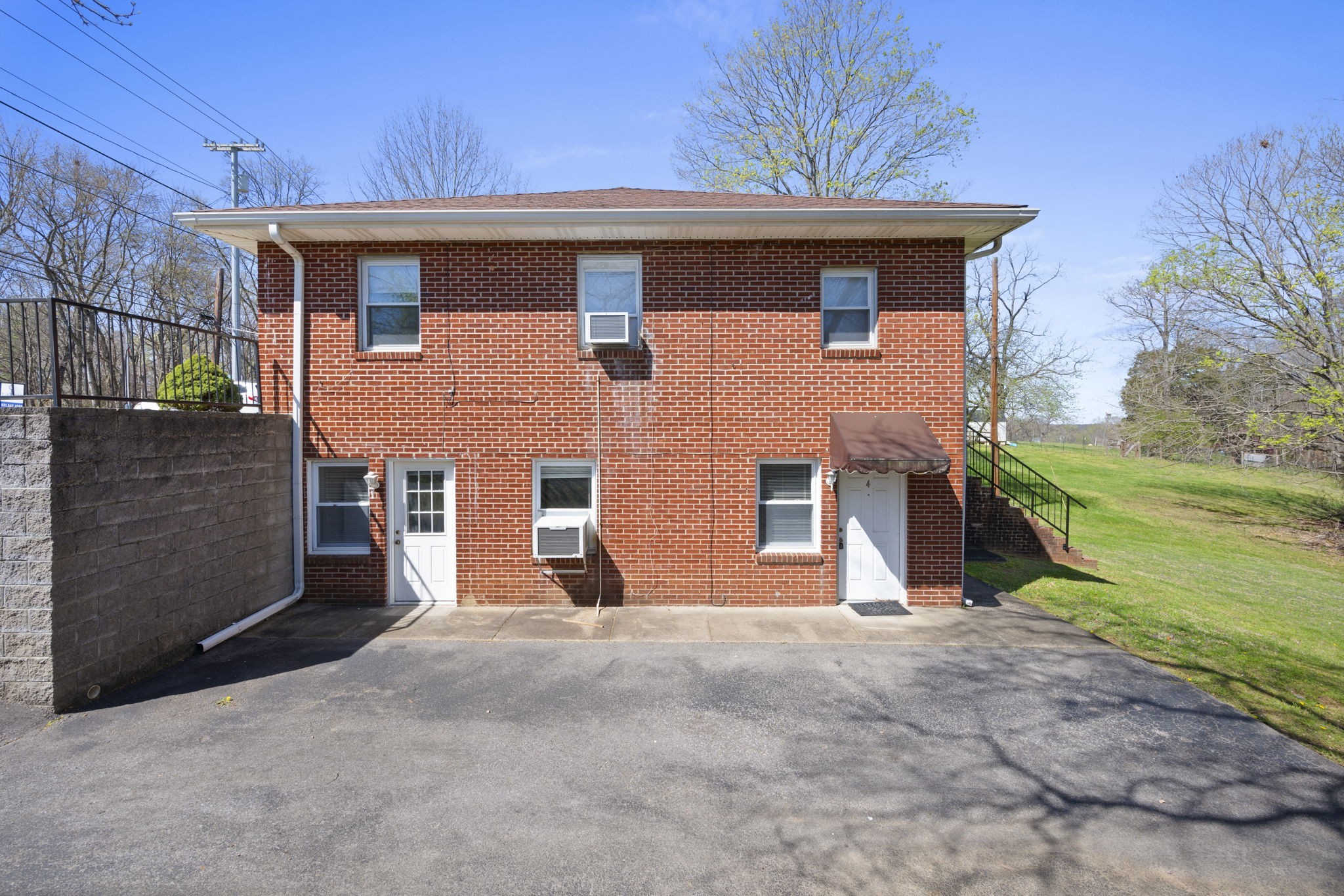 521 Hawkins Road, Unit 4 Clarksville, TN 37040 - Photo 2 of 19
