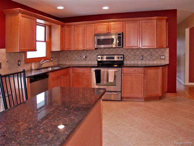 7032 North Latson Road Howell, MI 48855 - Photo 10 of 12 Kitchen