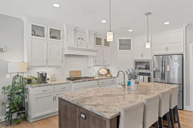 $532,000 | 12100 Astor Court, Peculiar, MO 64078