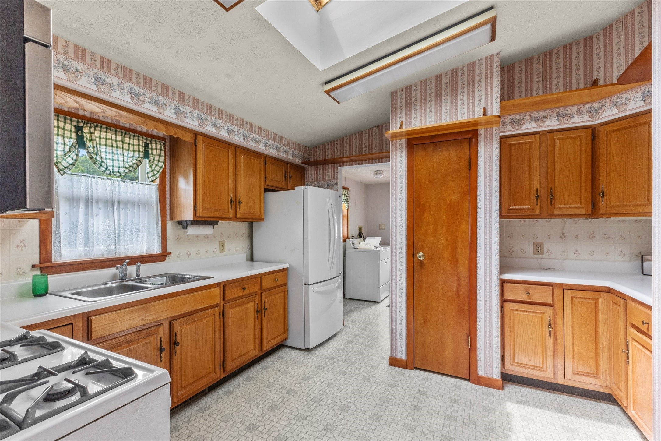 181 Smith Hill Road Binghamton, NY 13905 - Photo 3 of 20