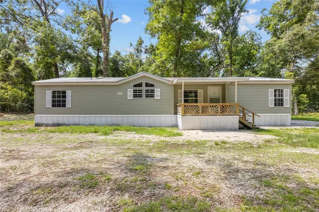 $219,000 | 225 Southwest California Terrace, Fort White, FL 32038