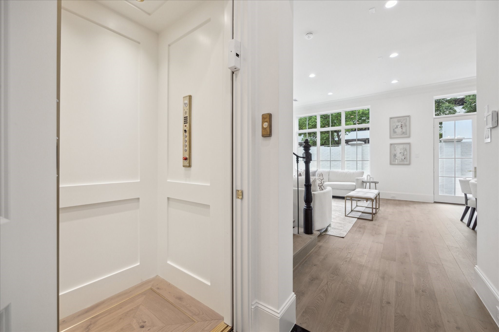 7 Wentworth Gate Path Houston, TX 77027 - Photo 10 of 42 Gallery Image 10