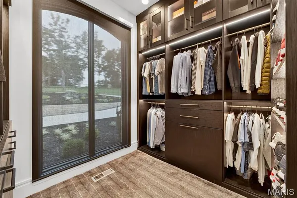 $8,950,000 | 300 Ridgecrest Drive, Chestnutridge, MO 65630