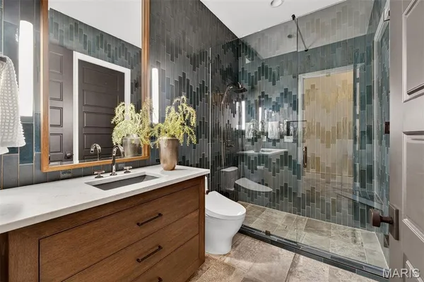 $8,950,000 | 300 Ridgecrest Drive, Chestnutridge, MO 65630